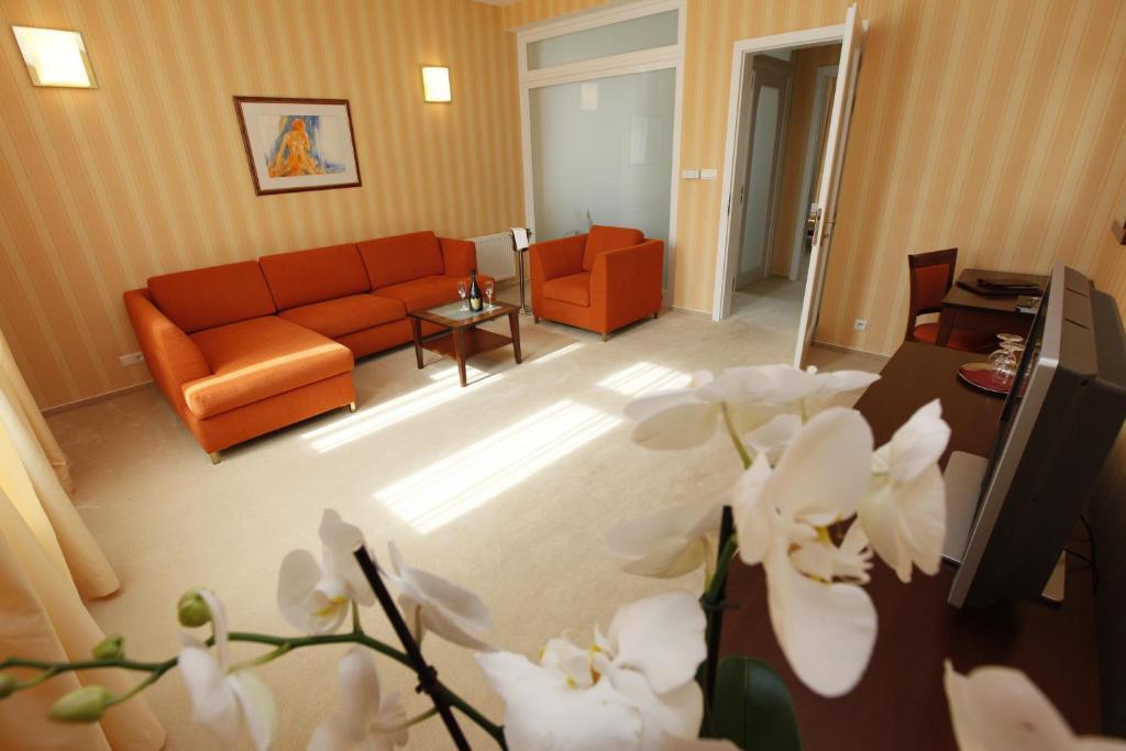 Hotel Sandor Pavillon Piest'any Kamer foto