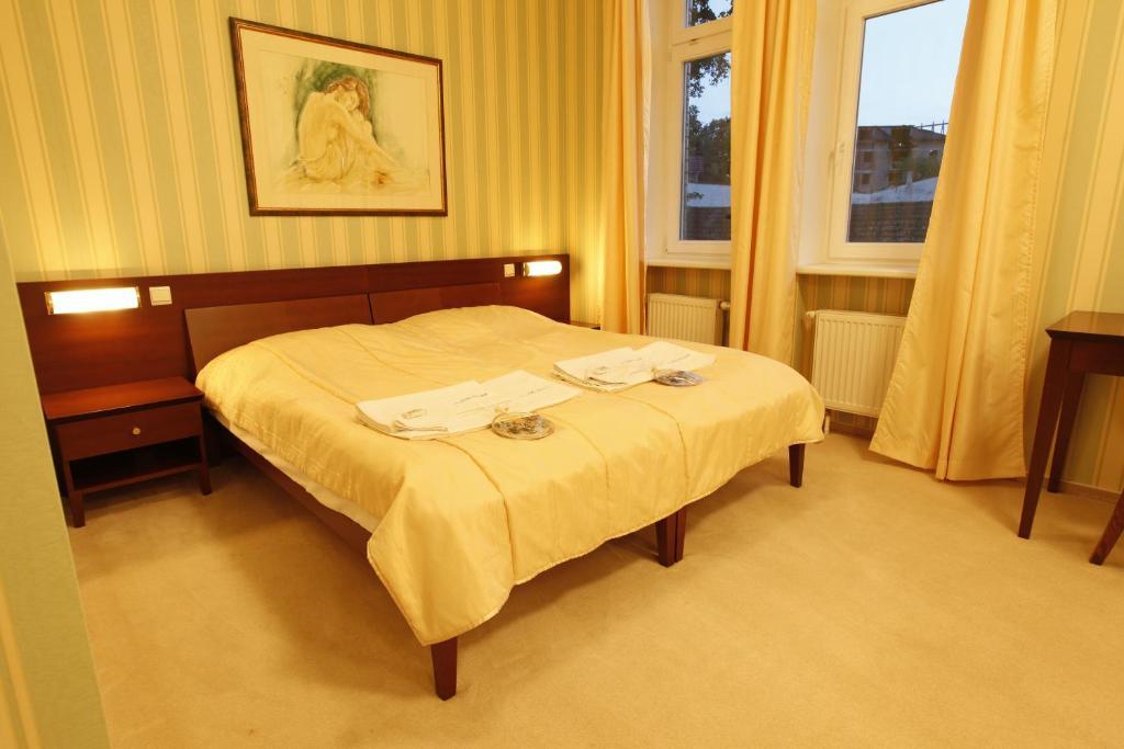 Hotel Sandor Pavillon Piest'any Buitenkant foto